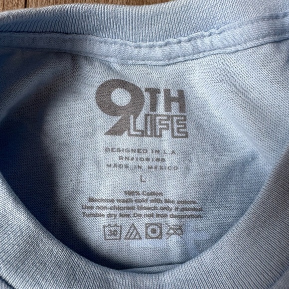 9Th Life Wanted Unisex Tee in Lt Blue Size Large New 100% Cotton - Picture 5 of 7